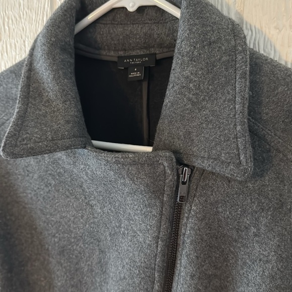 Ann Taylor pea coat size 4 - Picture 2 of 6
